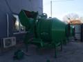 Продаётся бетоносмеситель JZC350